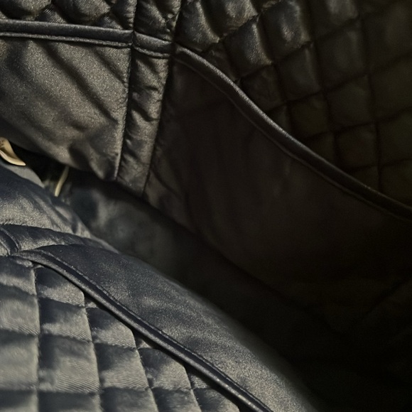 JLN Vera Bradley Tote in Midnight Wildflower. - Picture 4 of 9